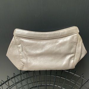 HOBO Silver Magnetic Clutch